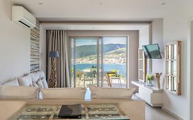 Core Luxury Suites (Adults Only)